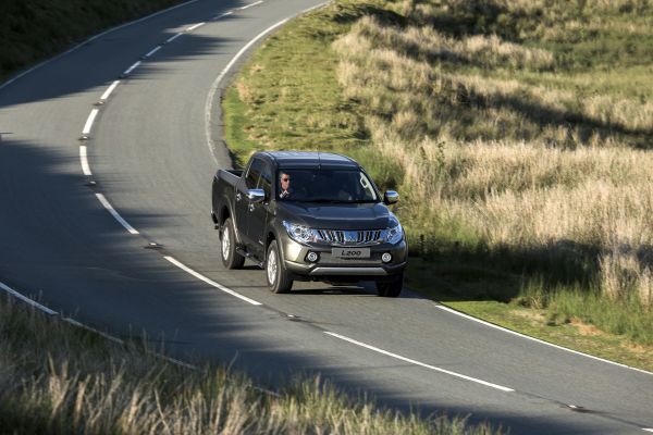 2016,Mitsubishi,L200 UK версия,netcarshow,netcar,автомобили изображения