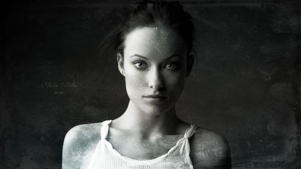 brunette,kvinner,Olivia Wilde,Fotomanipulasjon manipulasjon~~POS=HEADCOMP,monokrom