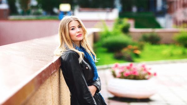 mujer,rubia,cara,Mujeres al aire libre,Bokeh,ojos oscuros