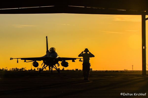 Sonnenuntergang,Fahrzeug,Flugzeug,Flugzeug,Luftwaffe,Flug