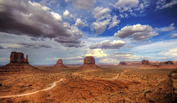 sivatag,Monument Valley,3008x1761 px