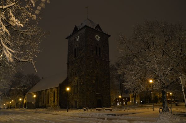 město,noc,architektura,budova,nebe,pouliční osvětlení