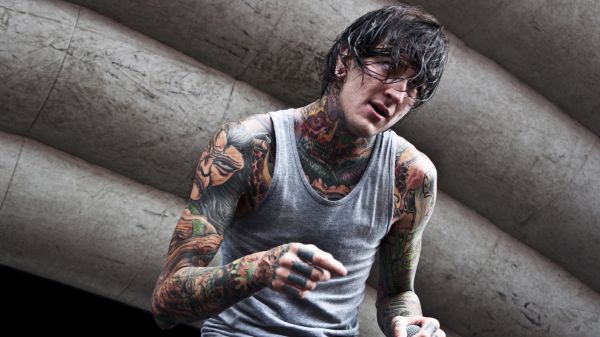 estatua,Persona,templo,Suicidio Silencio,Mitch Lucker,color