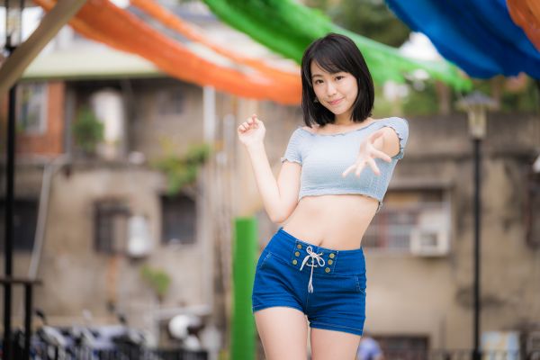 kvinner,modell,brunette,asiatisk,smilende,Crop Top