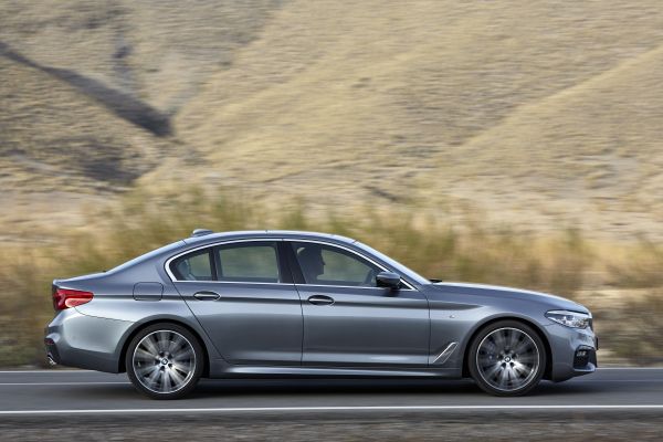 кола,BMW,превозно средство,спортна кола,сгъваем,BMW 5 Series