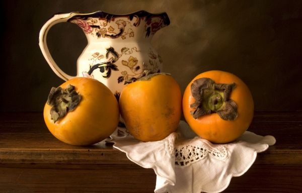 persimmon,karaf,stilleven