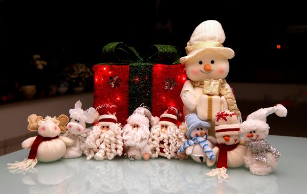 New Year,holiday,Christmas,gifts,snowmen,Santa Claus