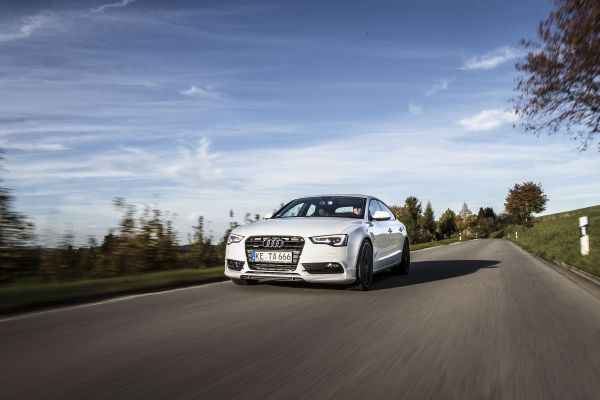 voiture,véhicule,Audi,voiture de sport,au volant,ABT