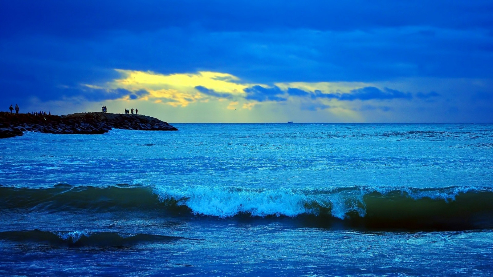 sea, Surf, sky, clouds