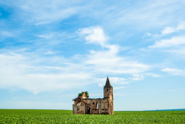 horizon,architecture,bâtiment,vieil immeuble,église,ruines