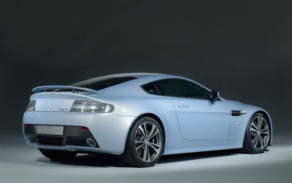 bil,fordon,sportbil,Aston Martin,Aston Martin DBS,kupé