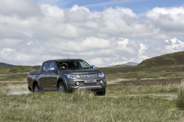 2016,Mitsubishi,L200 UK версия,netcarshow,netcar,автомобили изображения