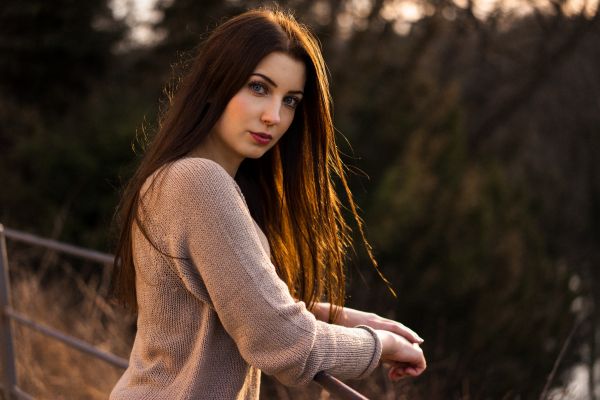 Mujeres al aire libre, mujer, modelo, retrato, profundidad de campo, luz de sol