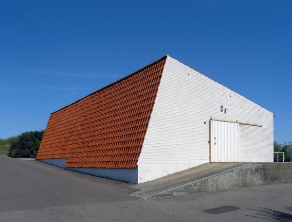 venster,architectuur,gebouw,hemel,hout,huis