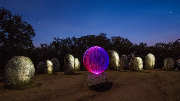 light painting,2560x1440 px,photo manipulation,rock