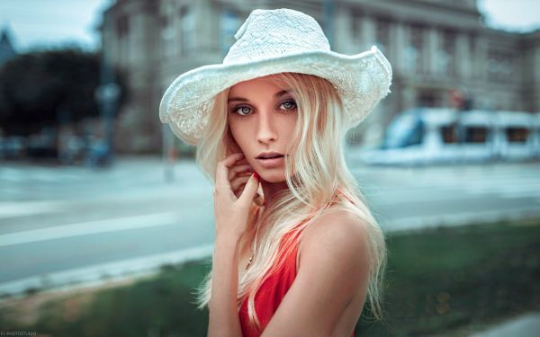 women outdoors,vrouw,model-,portret,blond,rood