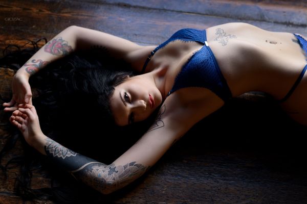 mulheres,Lingerie azul,tatuagem,Giovanni Zacche,Axilas,barriga