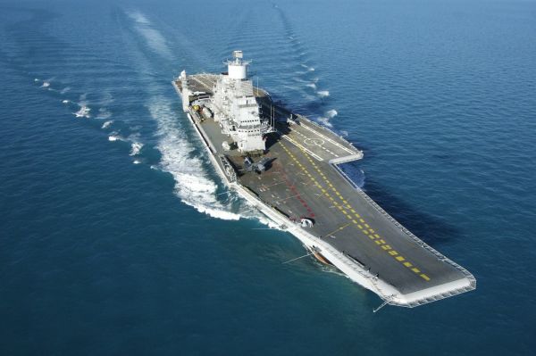 enviar,vehículo,portaaviones,INS Vikramaditya,buque de guerra,Marina india