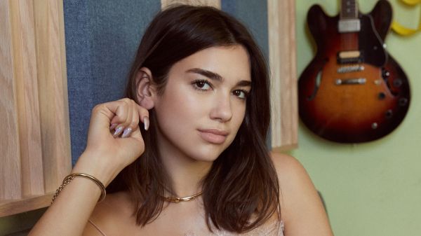 đàn bà,Dua Lipa,người nổi tiếng,ca sĩ,mô hình,những người