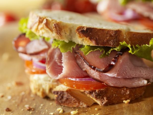 món ăn,bánh mỳ,thịt,Thịt ba rọi,sandwich,Cà chua