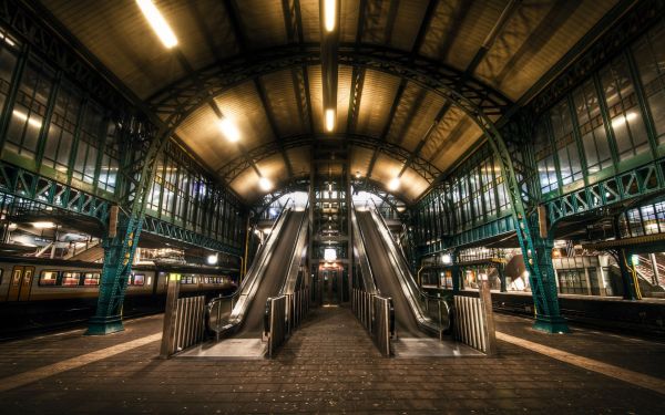 stad,nacht,gebouw,symmetrie,treinstation,metro