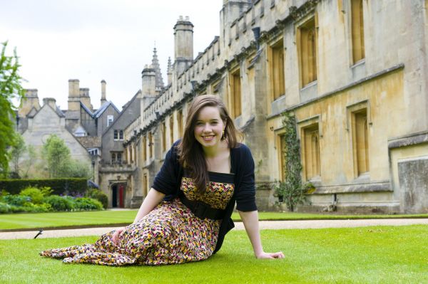 sentado,fotografia,vestir,Primavera,Anna Popplewell,fotografia