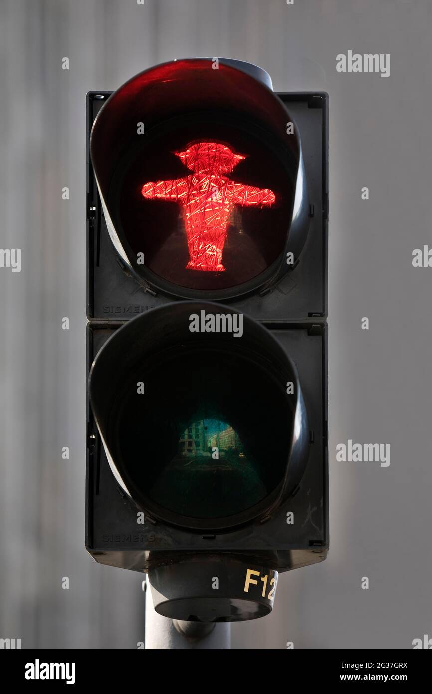 Pedestrian traffic light with red eastern traffic light man Stoppi by Karl Peglau, Berlin, Germany Stock Photo