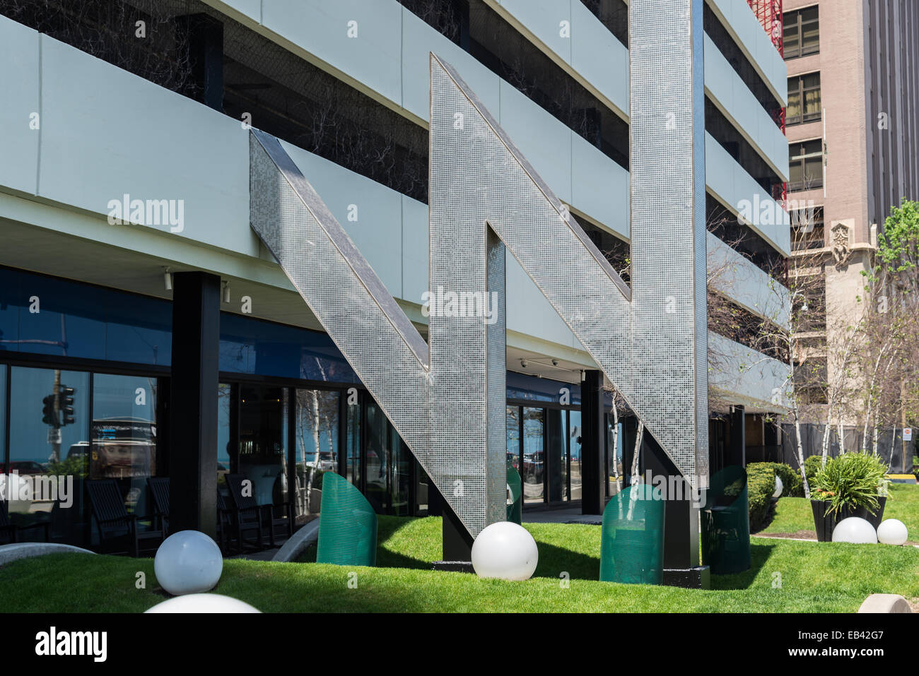 The letter W outside a building in Chicago. Stock Photo