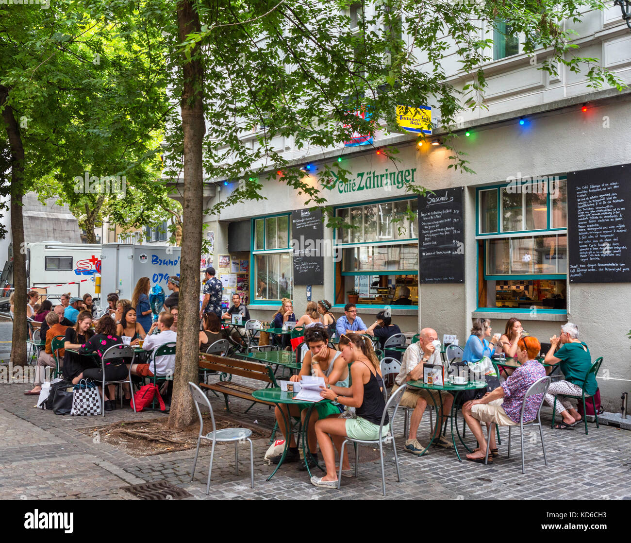 Cafe Zahringer on Spitalgasse in the historic Niederdorf district, Zürich, Switzerland Stock Photo