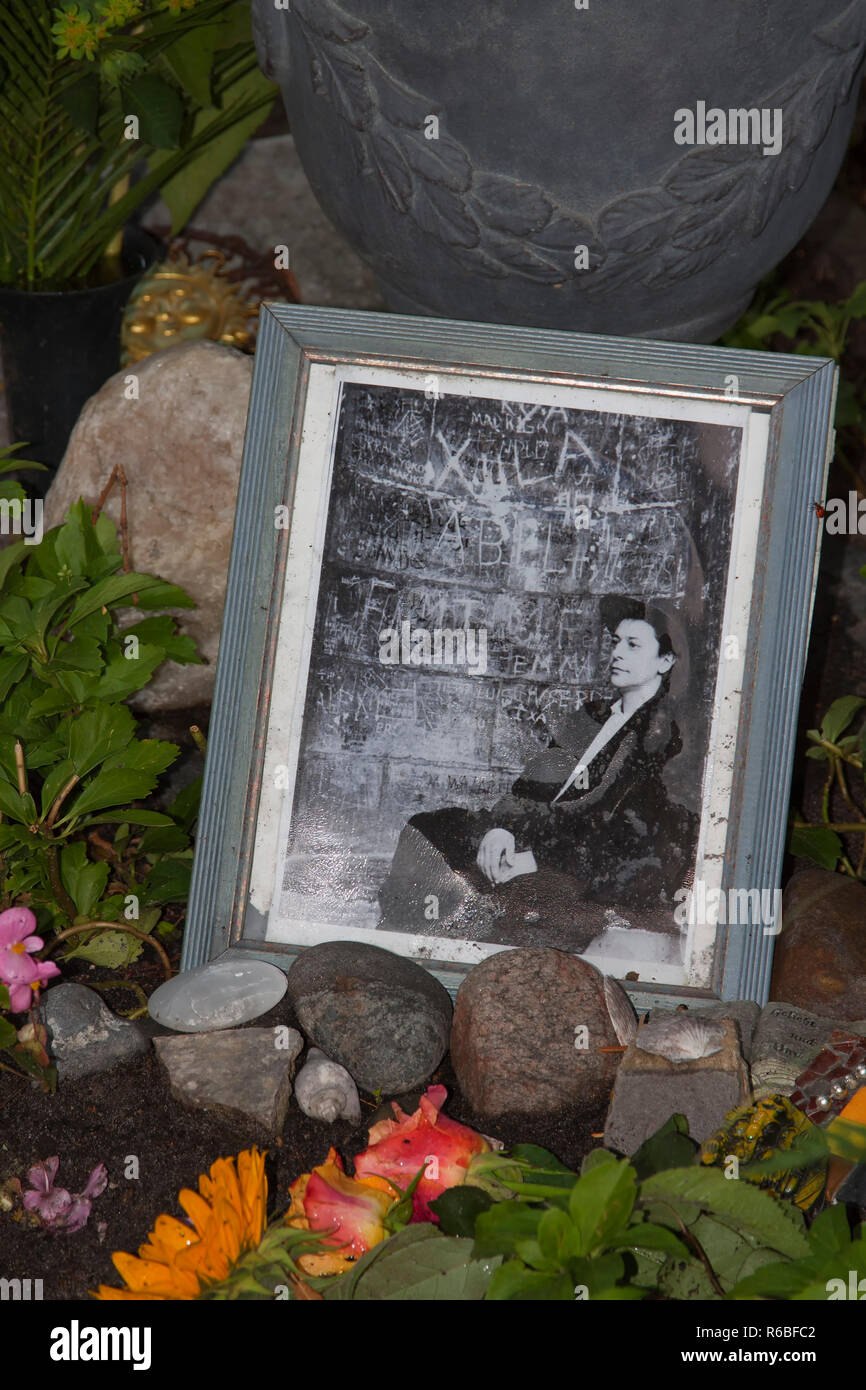 Tomb of the singer Rio Reiser on the Alte St. Matthäus Kirchhof in Berlin, Germany Stock Photo