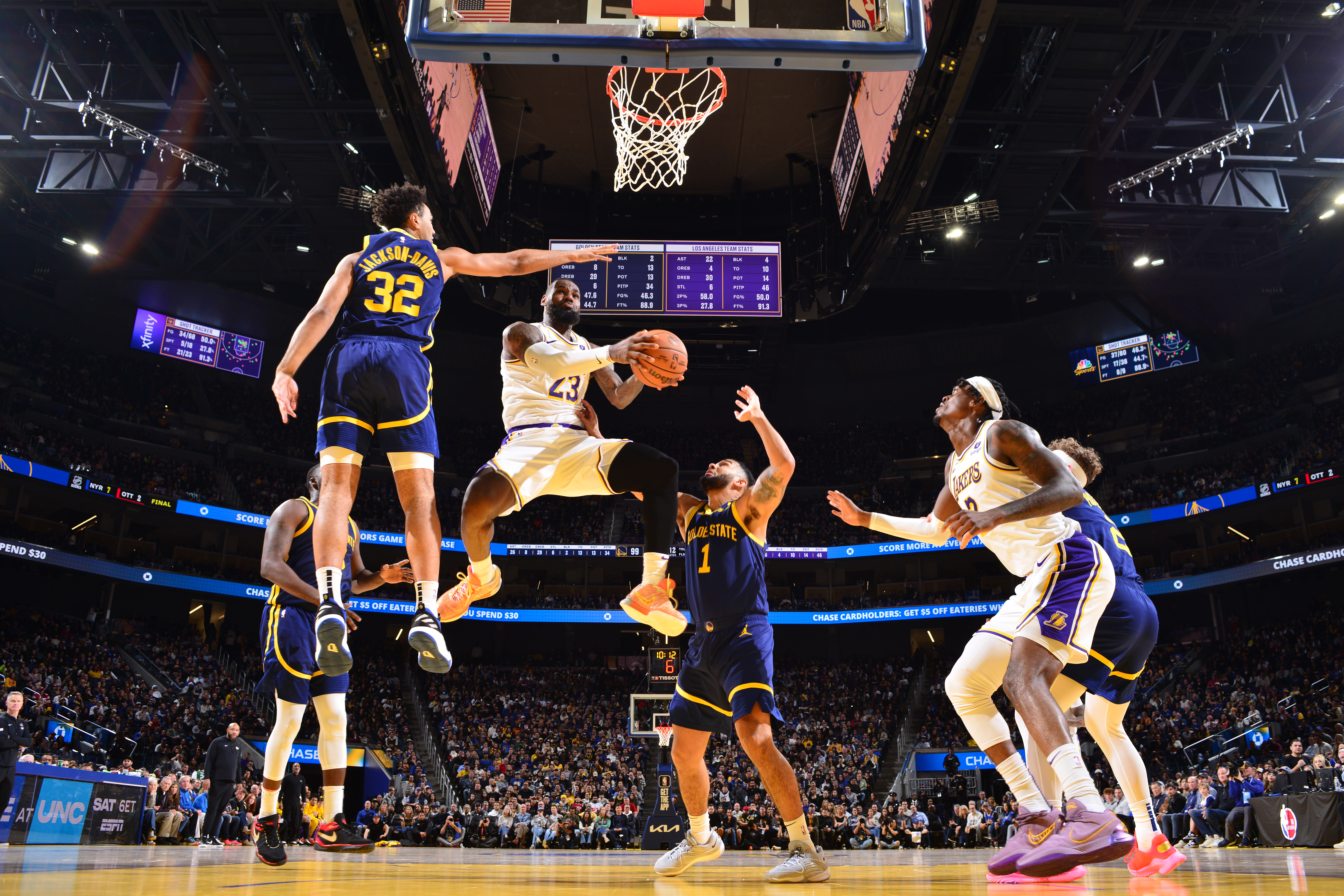 SAN FRANCISCO, CA - JANUARY 27: LeBron James #23 of the Los Angeles Lakers drives to the basket.