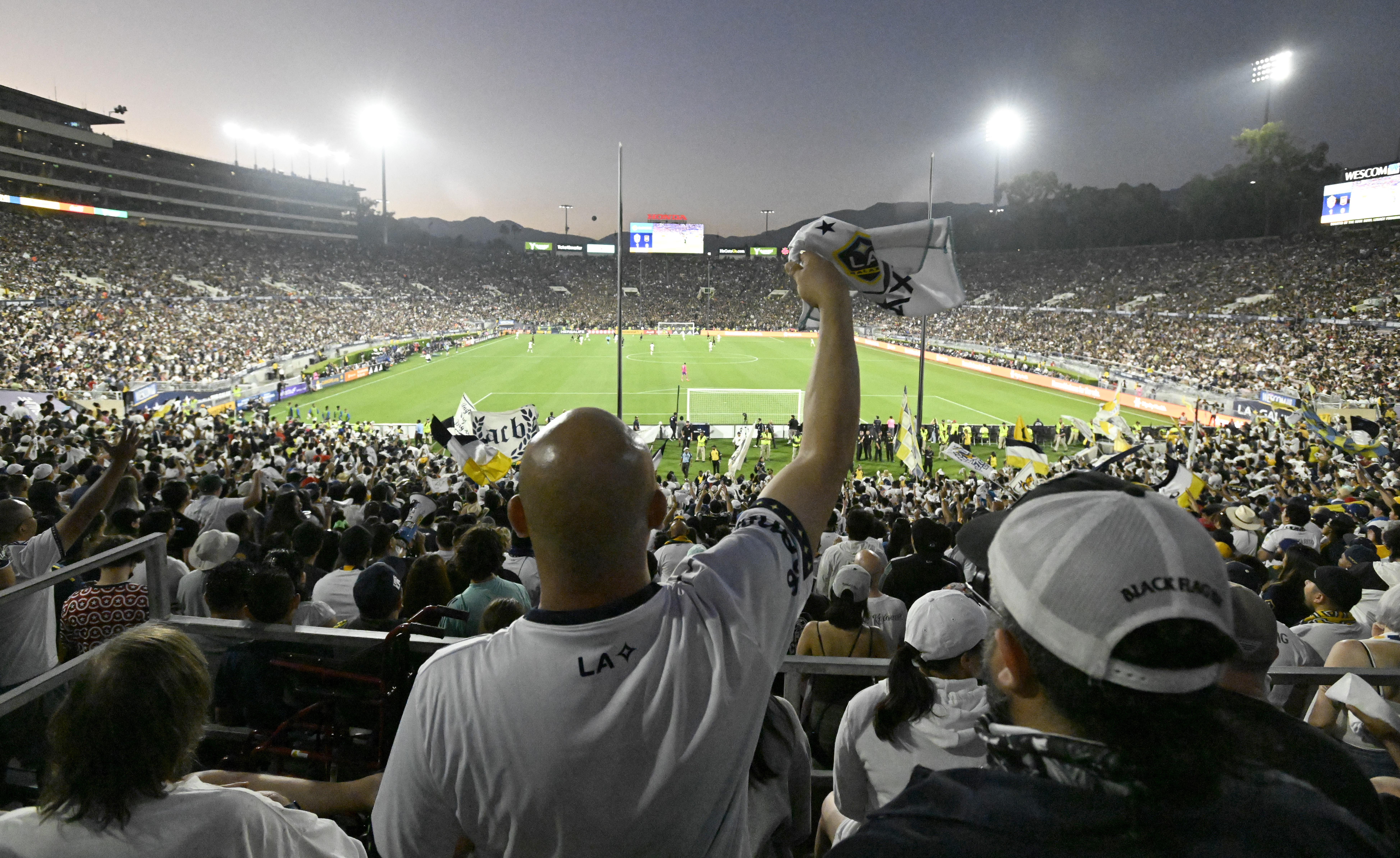 PASADENA, CA - JULY 04: LA Galaxy fans cheer as the team plays against Los Angeles FC.