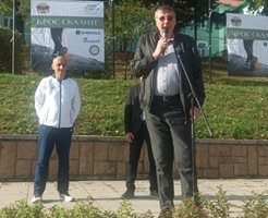 Министър Глушков даде старт на второто издание на крос „Скалите“ Снимка: Пресцентър на министерството на младежта и спорта