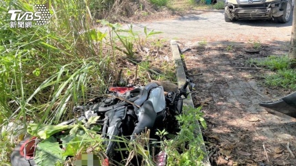 右轉轎車撞上直行機車　東華男大生噴飛傷重不治