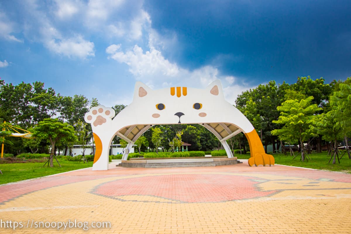 貓奴必衝！「貓咪親子公園」免費玩貓貓溜滑梯、旋轉盤，IG必拍巨萌喵喵舞台