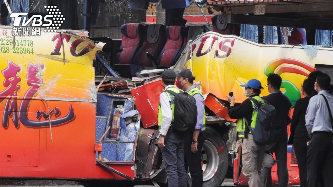 蘇花公路16日發生遊覽車撞山壁事故。（圖／中央社）