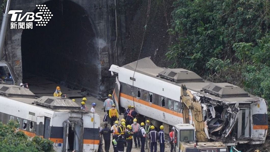 台鐵408次太魯閣列車在清水隧道發生重大意外，主嫌李義祥等人依過失致死罪起訴。（圖／中央社）