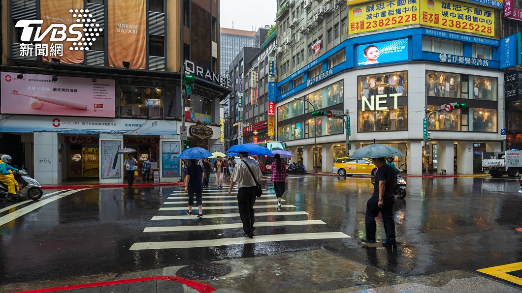 桃園以南地區今日將有午後雷陣雨。（示意圖／Shutterstock達志影像）