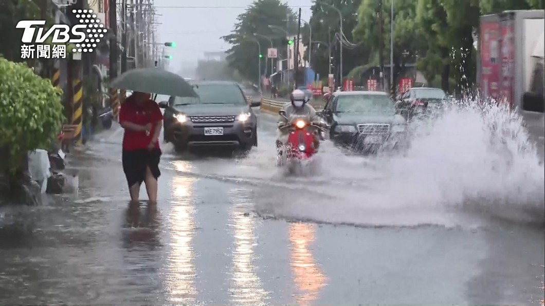 中度颱風「杜蘇芮」強度將達巔峰，各地慎防大雨。（示意圖，與本文無關／TVBS資料畫面）