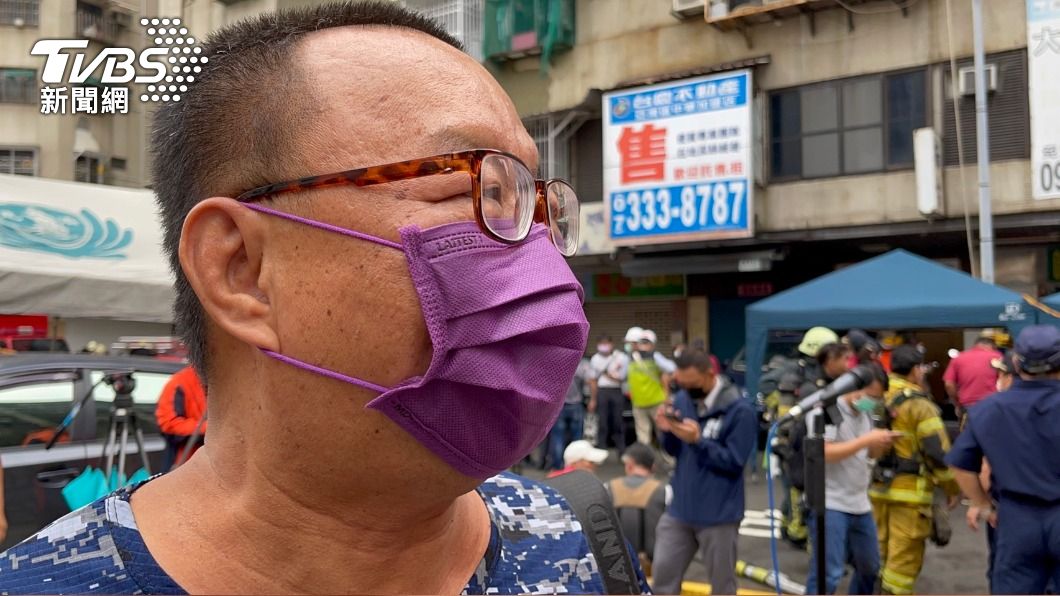 城中城大樓遭祝融吞噬，投資客趕往現場看到房子都燒成廢墟，很崩潰。（圖／TVBS）