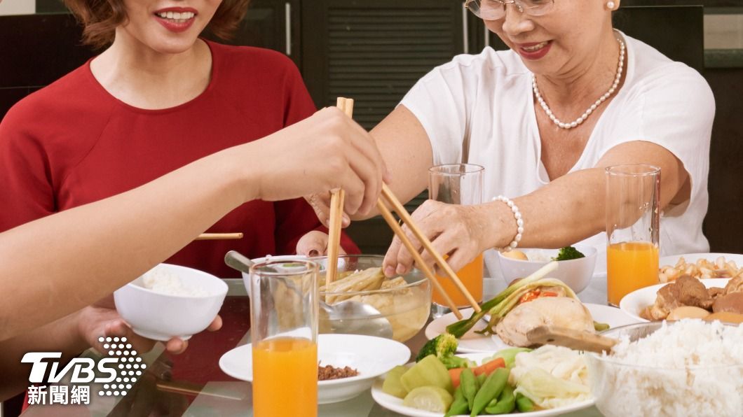 過年是一家團圓的日子。（示意圖／shutterstock達志影像） 