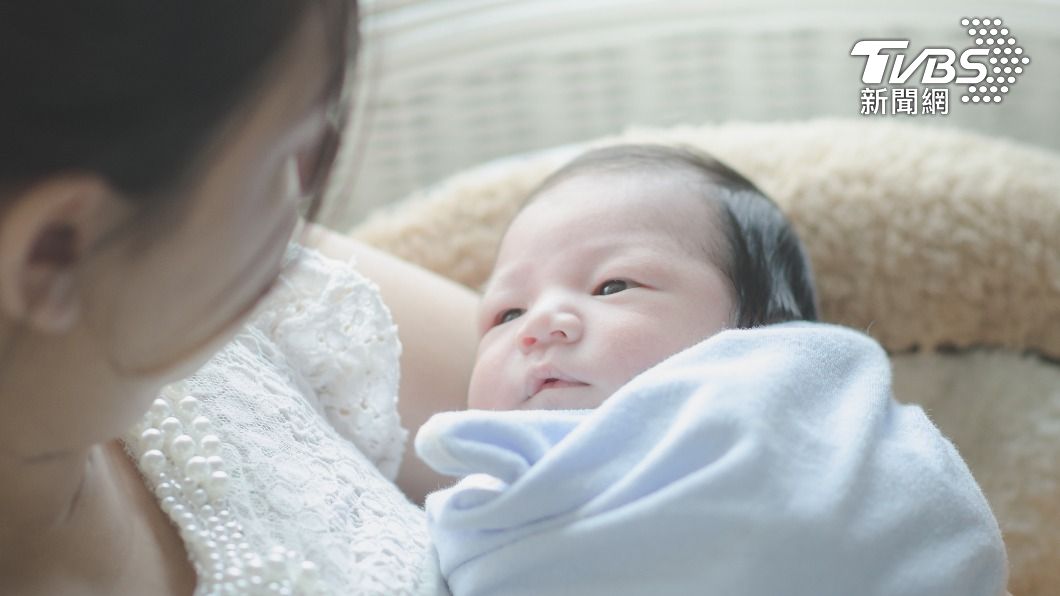 韓國一對夫婦近日才發現試管兒非親生。（示意圖／shutterstock 達志影像）