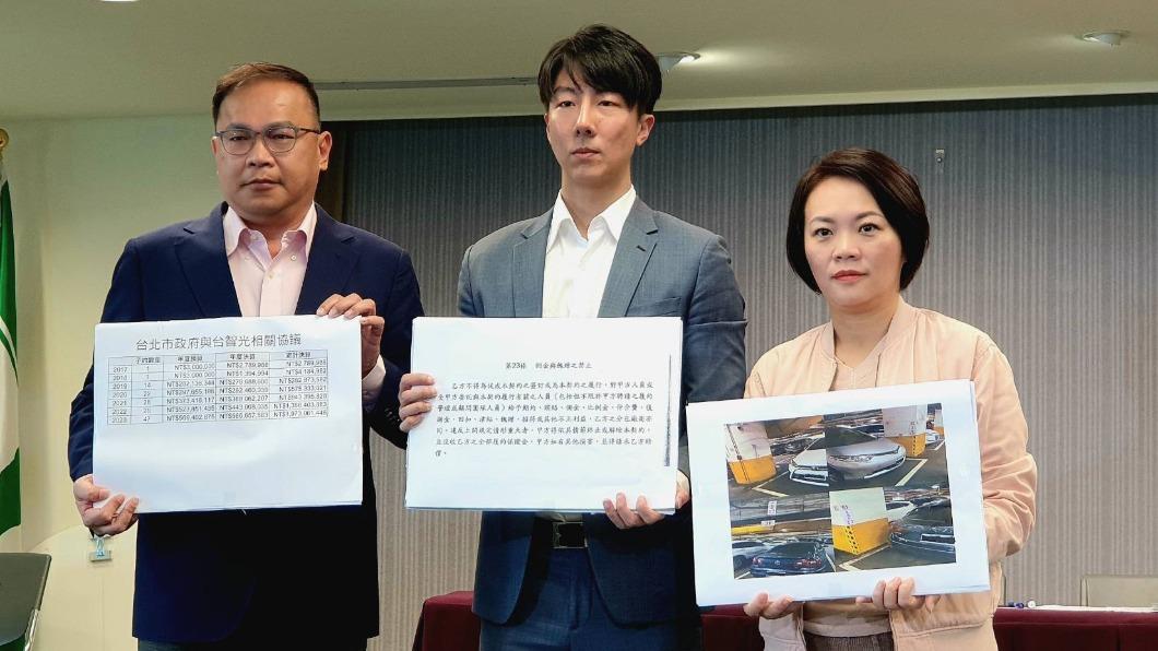 民進黨發言人吳崢、政策會執行長王義川、台北市議員簡舒培今舉行記者會三問蔣萬安、柯文哲。（圖/民進黨提供）