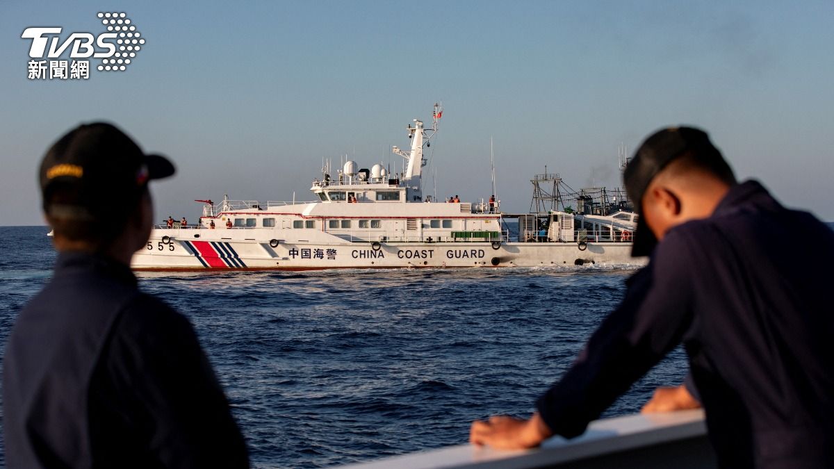 菲律賓海巡艇海岸防衛隊曾在南海與中國對峙。（圖／達志影像路透社）