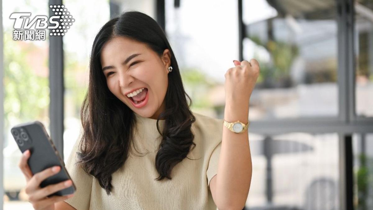 處女、雙子及摩羯自身條件太優秀，別人不敢主動追求。（示意圖／shutterstock達志影像）