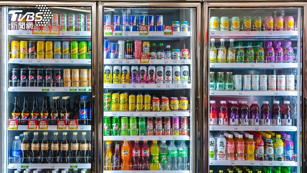 目前已停產飲料成為不少人懷念的回憶。（示意圖／shutterstock達志影像）