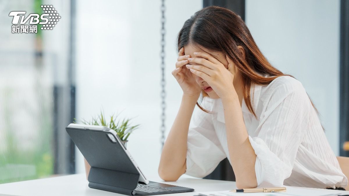 一名女子成為公務員，卻驚呼工作與想像中不同。（示意圖／shutterstock達志影像）