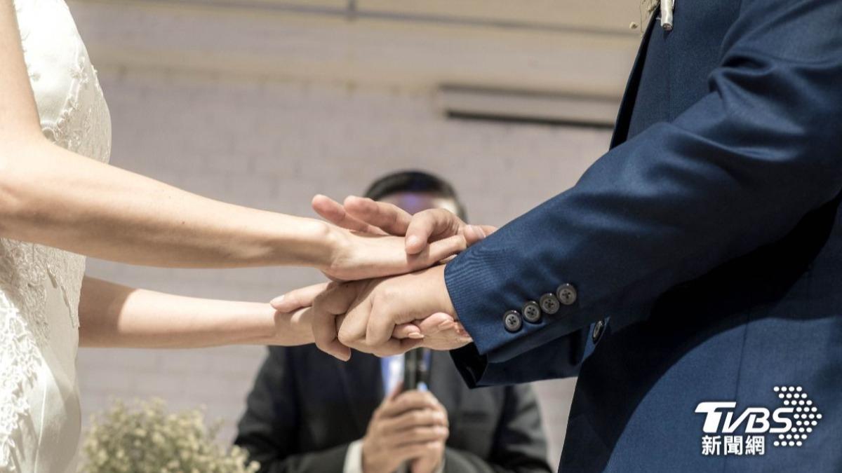 4生肖男「婚後最離不開老婆」。（示意圖／shutterstock達志影像）