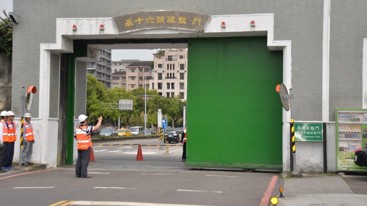 由於連日大雨，北市政府實施水門「只出不進」管制。（圖／北市府水利處提供）