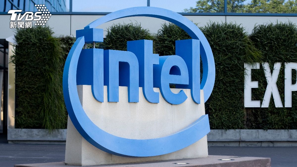 晶片大廠英特爾（Intel）將裁減全球範圍15%員工。（示意圖／達志影像Shutterstock）